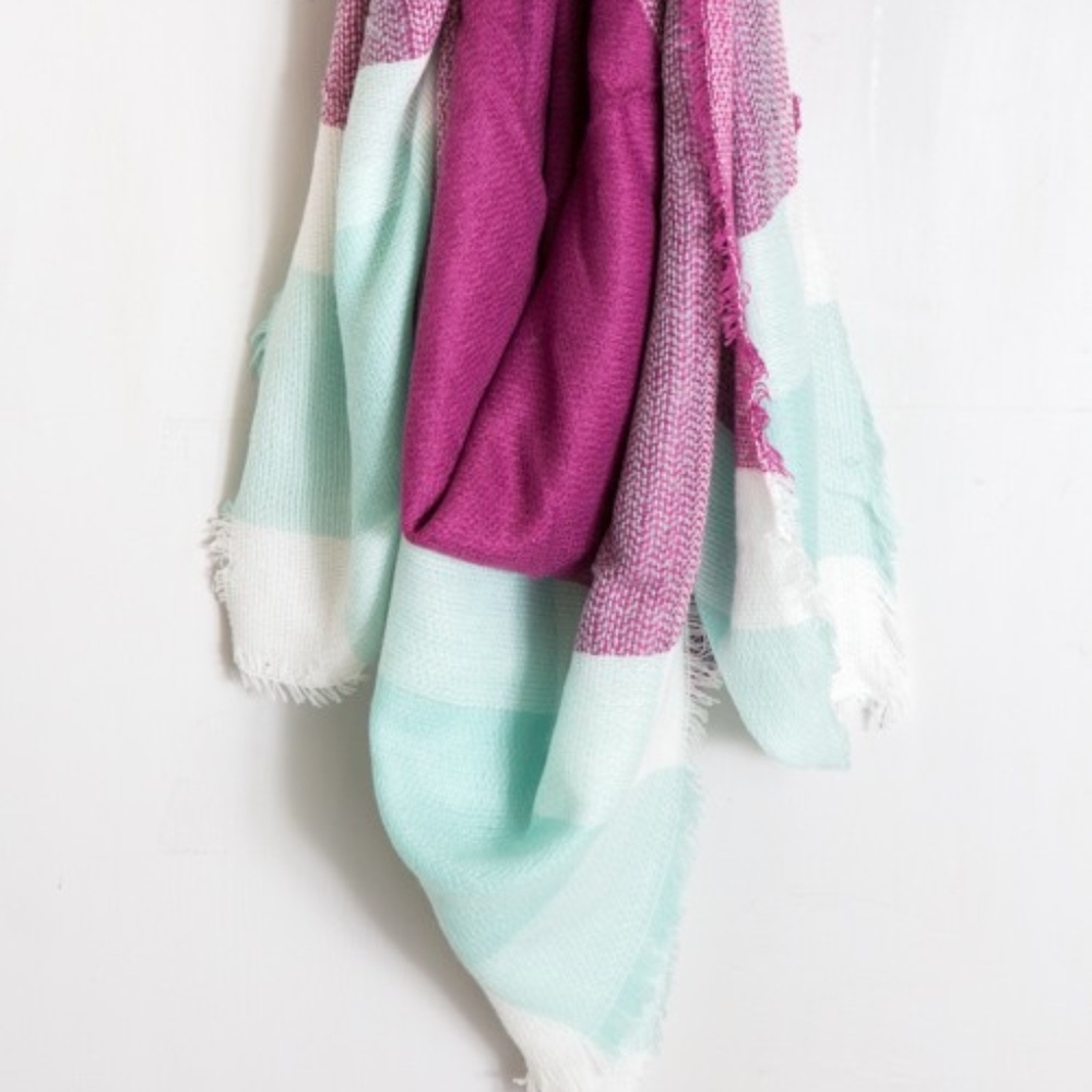 Oversized Blanket Scarf (Mint Berry)